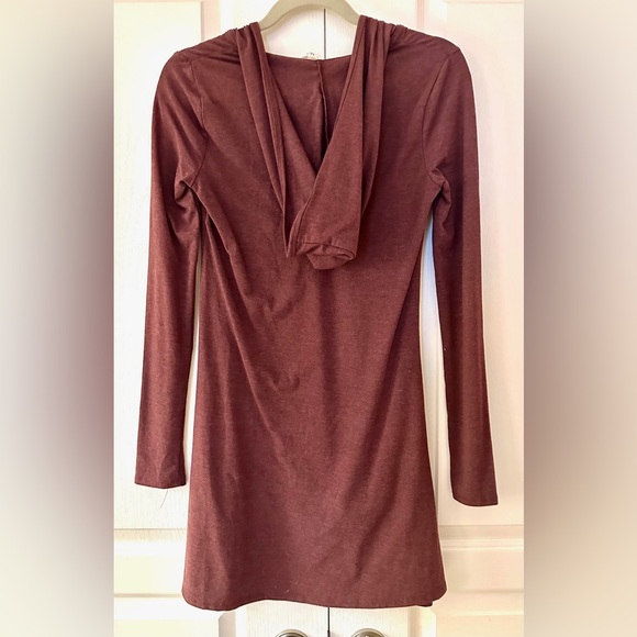 Bluenotes Burgundy Hooded Sweater Dress M - Picture 2 of 4